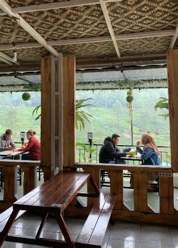 Cafe Di Puncak Bogor Hits Instagramable View Bagus Jam