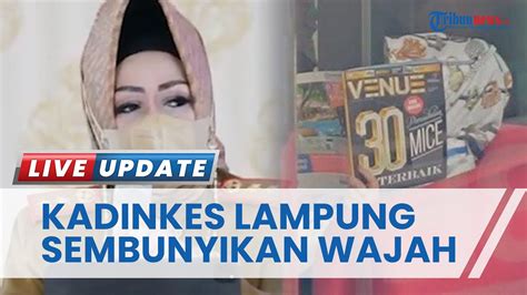 Penampakan Reihana Saat Penuhi Panggilan Kpk Wajah Ditutupi Majalah