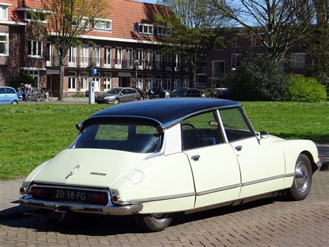 Citroën DS 20 1973 nr7242 Ardy van Driel Flickr