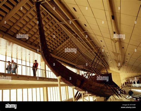 Khufu Ship Giza Solar Boat Museum Egypt Stock Photo Alamy