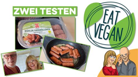 Zwei testen Vegane Mühlen Hackröllchen Typ Cevapcici von der