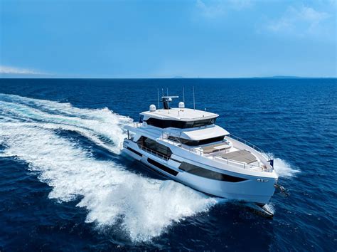 Horizon Launches First Fd Skyline Horizon Yacht Usa