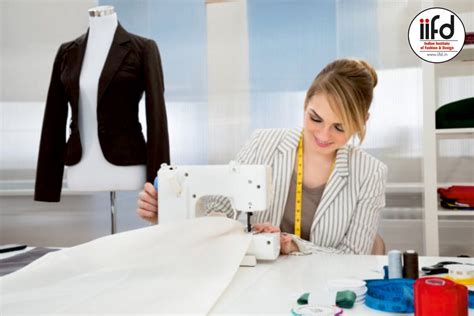 Which Course Is Best For Fashion Design