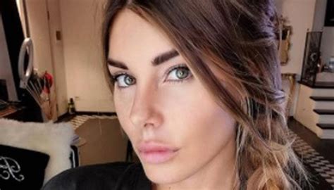 Bianca Atzei Racconta Su Instagram Il Dramma Dell Aborto