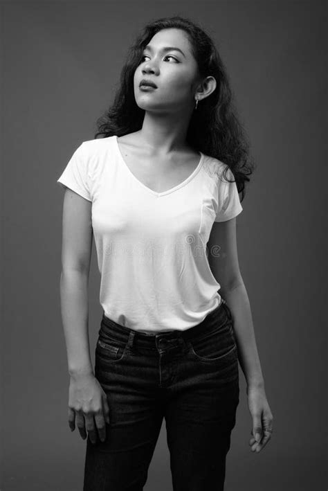 Young Beautiful Asian Woman Studio Portrait in Black and White Stock ...