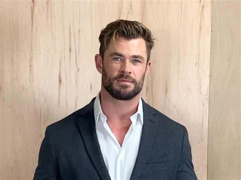 Chris Hemsworth Wiki Net Worth Height Wife Father Movies And Bio