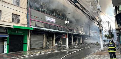 O que se sabe sobre shopping que pegou fogo no Brás