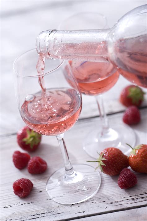 Best Summer Rosé Wine Why Well All Be Drinking Provence Rosé Wine