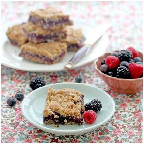 Foodagraphy By Chelle Triple Berries Oatmeal Crumble Bars Triple