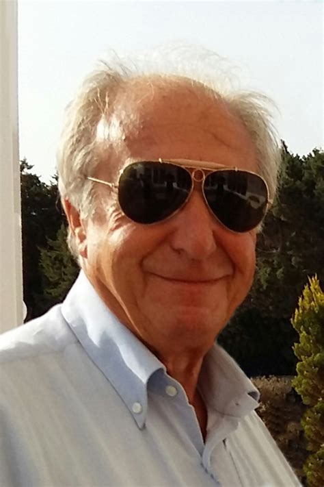 Annuncio Famiglia Maurizio Carabelli - VareseNews