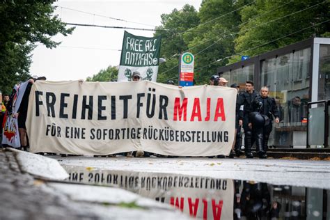 Demo In Leipzig Mehr Als 500 Antifaschist Innen Trotzen Regen Und