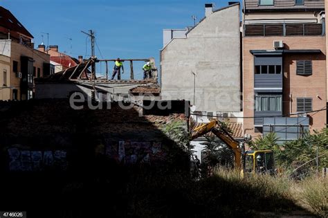 Demolición Del Edificio Okupado La Higuera Tras Su Desalojo Por Parte