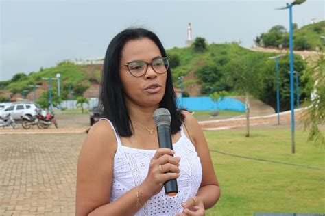 Inaugura O Do Monumento Em Homenagem As V Timas Da Covid Em