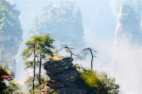 【乐享天门山】常德桃花源网红芙蓉镇浪漫凤凰古城高铁4天游 中青旅遨游网