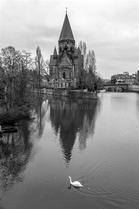 Neuf O El Nuevo Templo De Metz France Imagen De Archivo Editorial