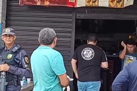 Homem De Anos Executado A Tiros Em Mercearia Da Compensa Portal