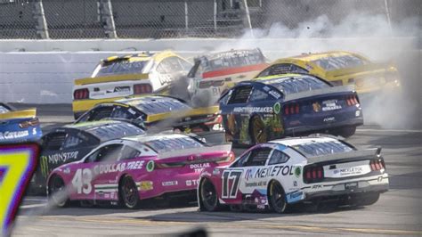 Watch The Big One Strikes Late In Talladega Playoff Race Yardbarker