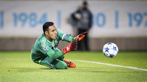 Keylor Navas 2017 Best Saves Youtube