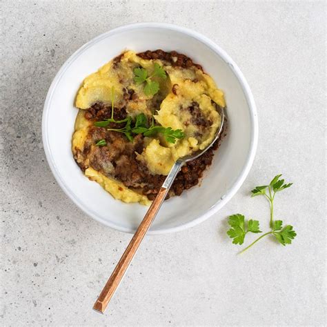 Lentil cottage pie with sweet potato mash - Nutri-Kids