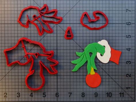 The Grinch Hand 266 A556 Cookie Cutter Set