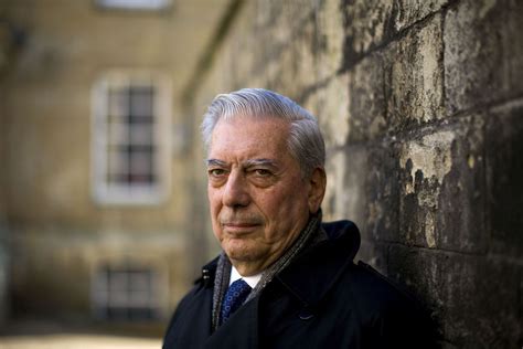 Mario Vargas Llosa resumen de biografía y obras completas