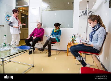 Waiting Room Doctor Office Hi Res Stock Photography And Images Alamy