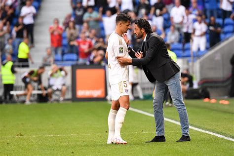 Foot OL Sacré dérapage de Lovren Lyon n est plus en Europe Foot 01