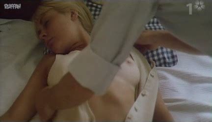 Naked Marie De Geer in Ådalen