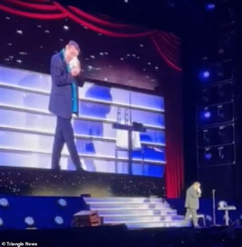 Peter Kay Cries As He Opens First Live Stand Up Tour In Years