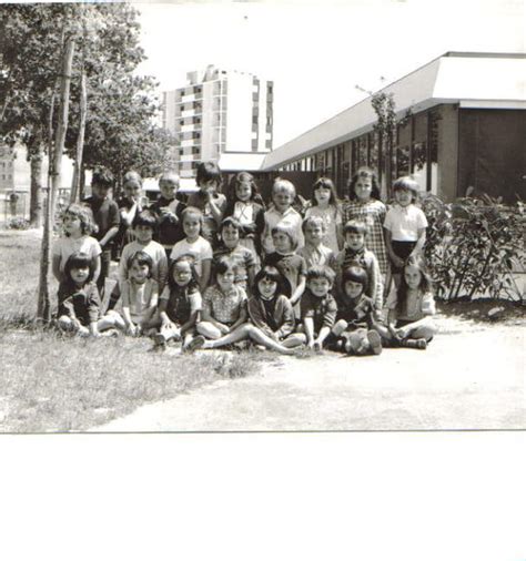 Photo de classe Ce1 la generaudiere de 1972 Ecole La Généraudière