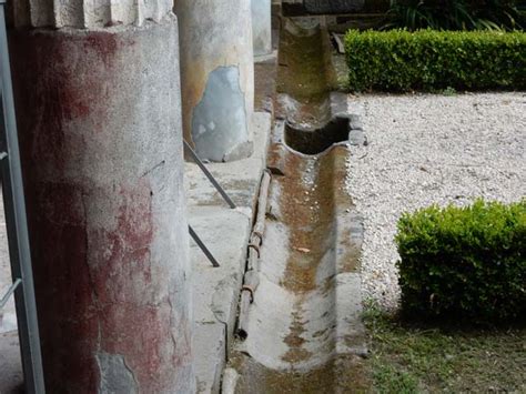 VI 16 7 Pompeii May 2016 Room F North East Corner Of Peristyle