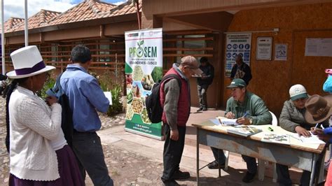 Cusco Capacitan A Productores De Ayaviri En Mejoramiento Gen Tico De