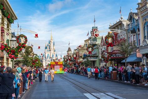 Parade in Main Street USA at the Magic Kingdom, Walt Disney World ...