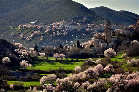 Santo Stefano di Sessanio - a boutique view of Medici Italy