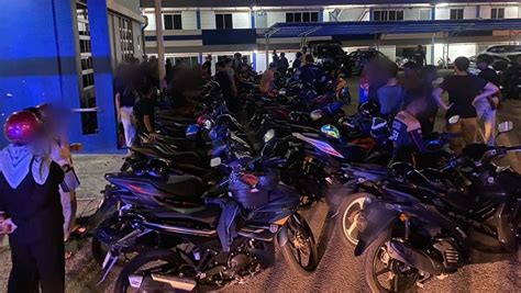 Polis Sita 34 Motosikal Dalam Op Samseng Jalanan