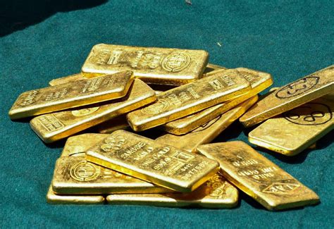 Bullion Rates Today Gold Silver Prices In Bengaluru Rediff Moneynews