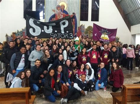 Jovens da Diocese de São José dos Pinhais celebram DNJ 2022 Irmãs