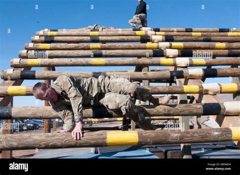 Weaver Obstacle Hi Res Stock Photography And Images Alamy