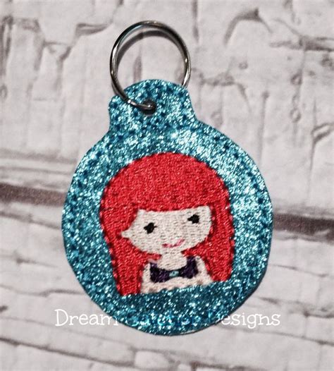 In The Hoop Paw Print Key Fob Keychain Felt Embroidery Design The