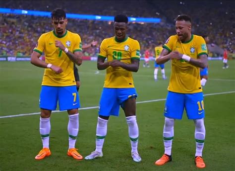 Spotted Vinicius Performs Typical Dance After Scoring First Ever Goal