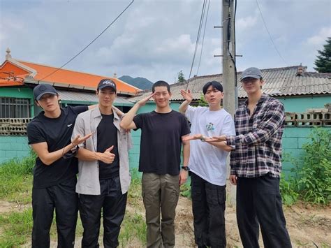 New Two Shot Of Bts S Rm And Monsta X S Joohoney At The Same Military