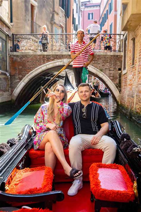 Venice Gondola Proposal Photography