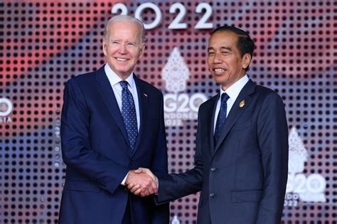 Biden, Jokowi Unveil $20 Billion Deal to End Coal Power in Indonesia ...