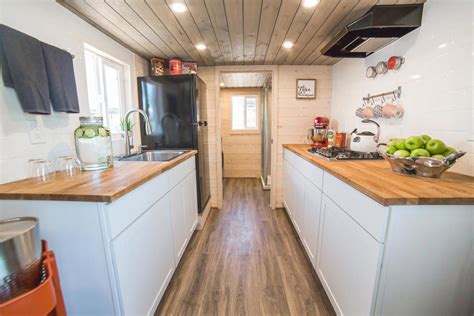 Bunkhouse By Uncharted Tiny Homes Tiny Living