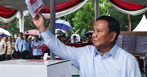 Indonesia’s Defense Minister Prabowo leads in early unofficial ...