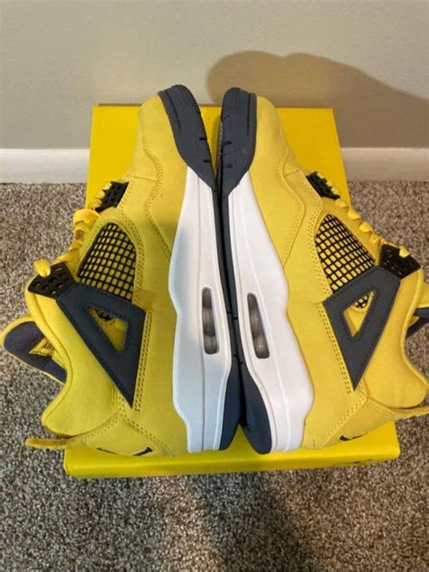 Air Jordan Retro 4 Lightning 2021 | Kixify Marketplace