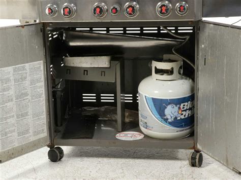 Weber Summit Propane Gas Grill with Rotisserie and Sear Burner | EBTH