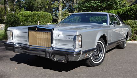 1979 Lincoln Mark V - Information and photos - MOMENTcar