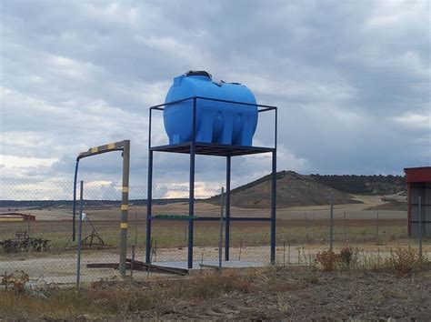 INSTALADO UN DEPÓSITO ELEVADO DE AGUA PARA USO AGRÍCOLA Ayuntamiento