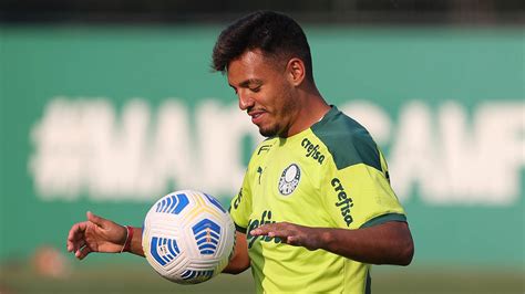 Palmeiras Aprimora Transi Es E Finaliza Es Visando Cl Ssico Contra